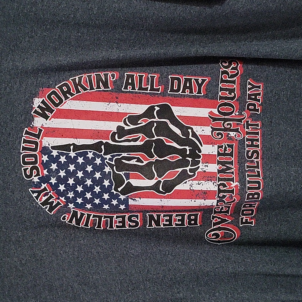 SZ. LARGE Mens tshirt